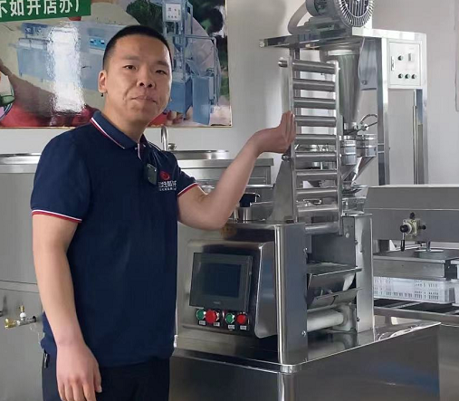 仿手工餃子機(jī)五大升級(jí)，在困難中前進(jìn) 在思考中冷靜