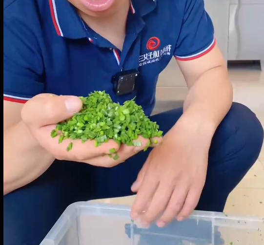 大環(huán)境下切菜機(jī)沒(méi)有撿漏，只有深不見(jiàn)底的“坑”