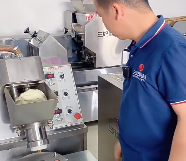 灌湯包機(jī)怎么做死面湯包