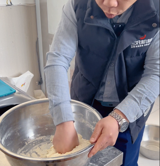 包子機(jī)包的包子對(duì)面有什么要求